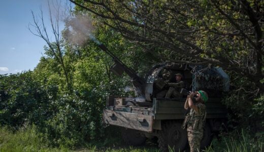 ウクライナ軍、東部バフムートで激戦続くも前進