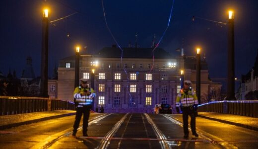 チェコの大学で銃乱射、１４人死亡　容疑者は自殺か